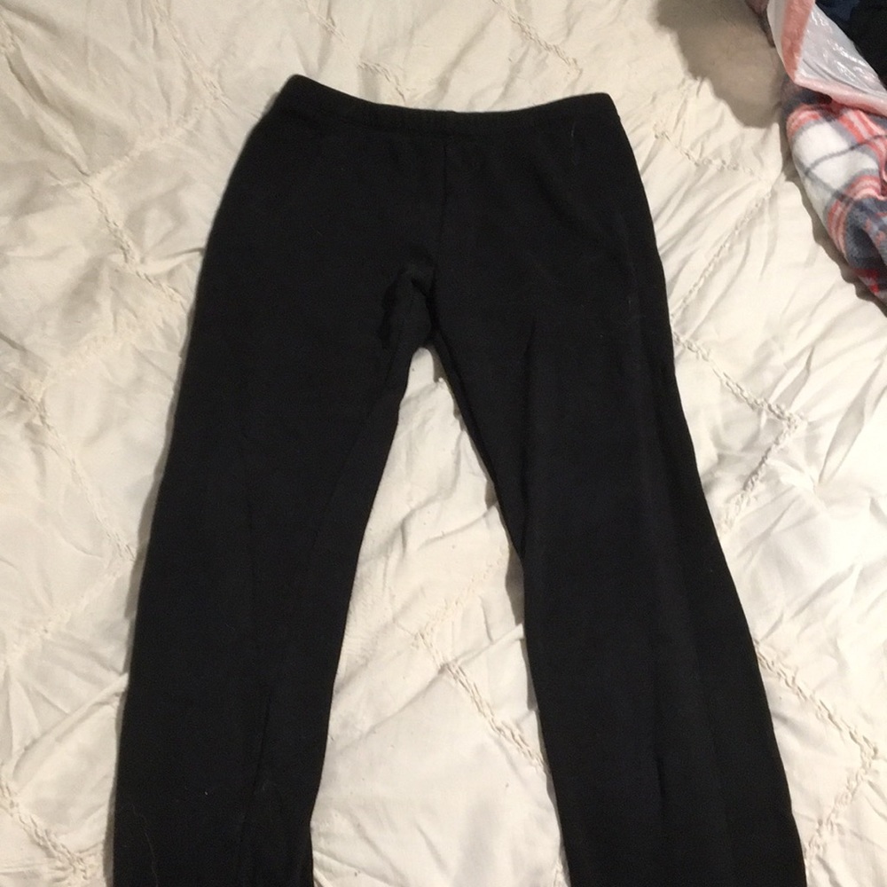 Black leggings.